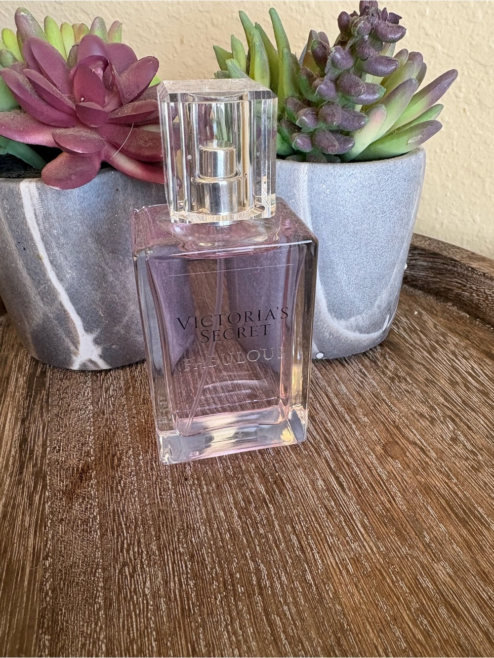 New without box Victoria’s Secret Fabulous Perfume 1.7 oz - Picture 2 of 3